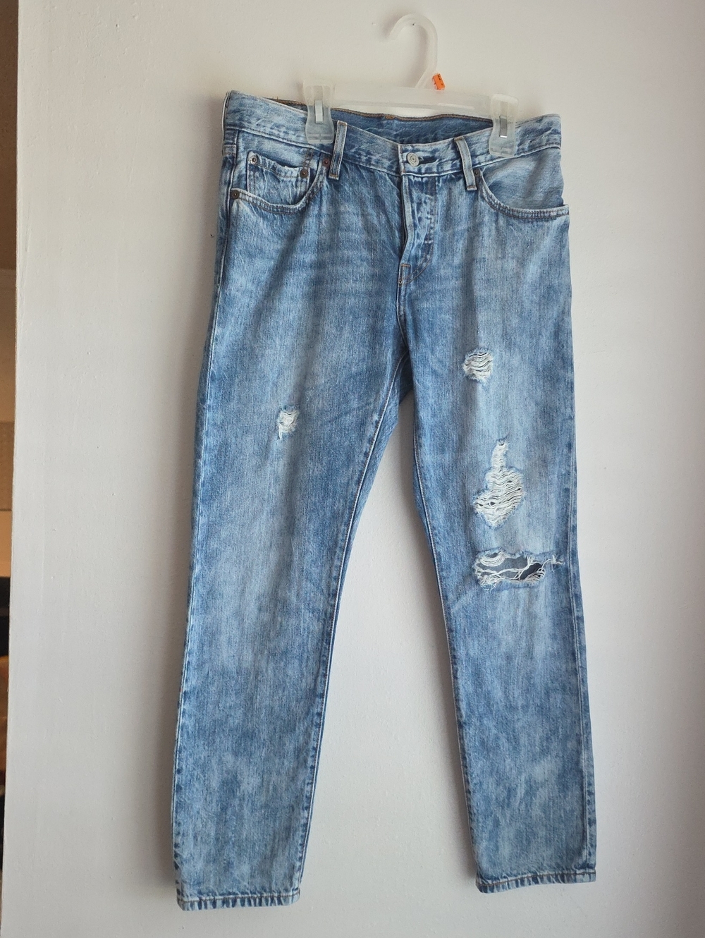 Levi’s 501 Women’s Acid Wash Button Fly Distressed Jeans 100% Cotton Size 26